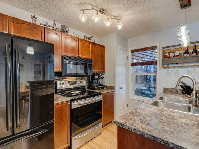 129 Elgin Place SE, Calgary, AB, T2C 4V9 - 11