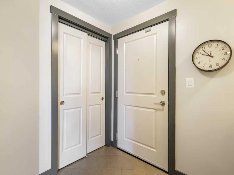 103-32 Varsity Estates Circle NW, Calgary, AB, T3A 2Y1 - 12