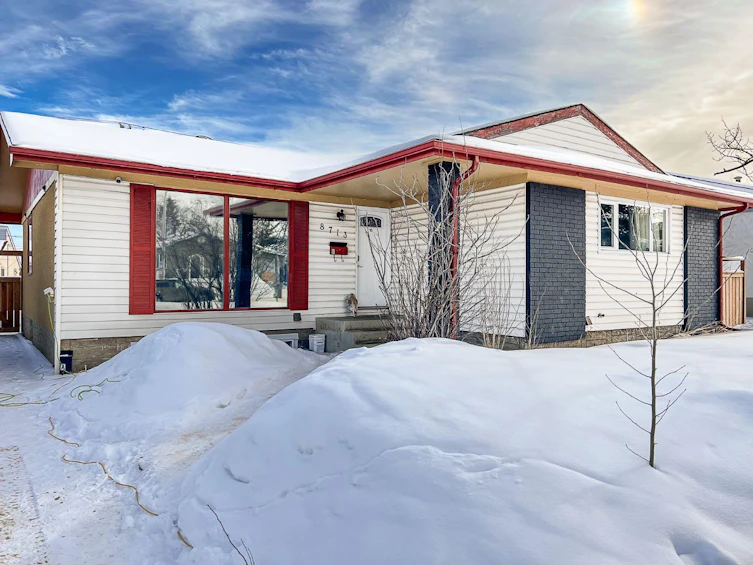 8713 96 Street, Grande Prairie, AB, T8V 3E1