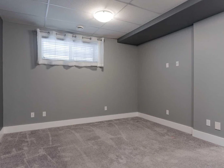 152 Chestnut Way, Fort Mcmurray, AB, T9K 0M7 - 33