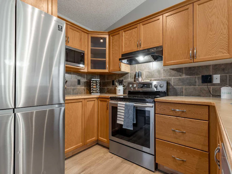 176 Aberdeen Road W, Lethbridge, AB, T1J 5B1 - 12