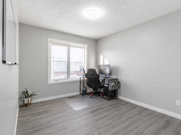 176 Aberdeen Road W, Lethbridge, AB, T1J 5B1 - 17