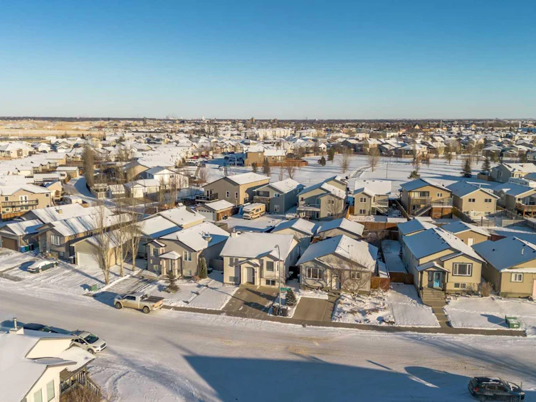 176 Aberdeen Road W, Lethbridge, AB, T1J 5B1 - 40