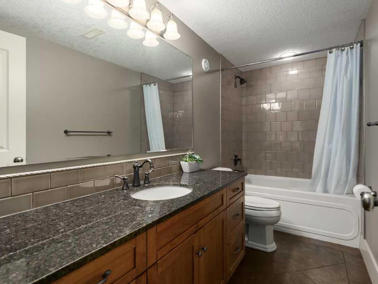 19 Aspen Meadows Manor SW, Calgary, AB, T3E 5Z7 - 45