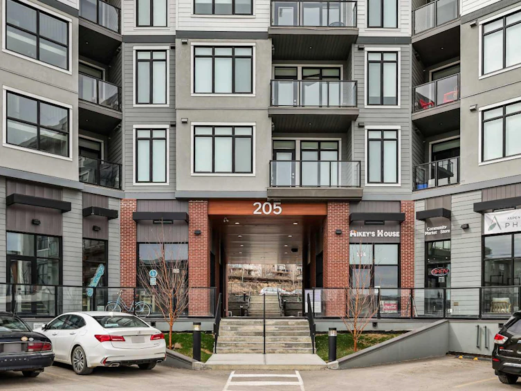 404-205 Spring Creek Common SW, Calgary, AB, T3H 6H4 - 2