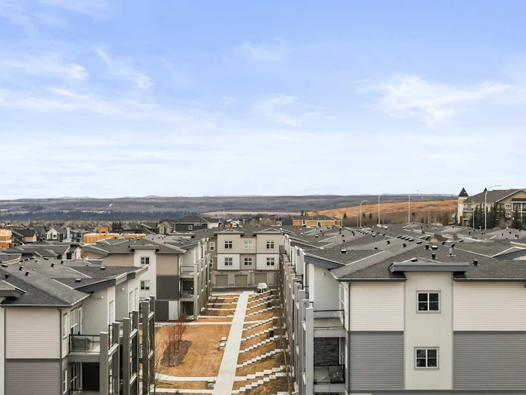 404-205 Spring Creek Common SW, Calgary, AB, T3H 6H4 - 4
