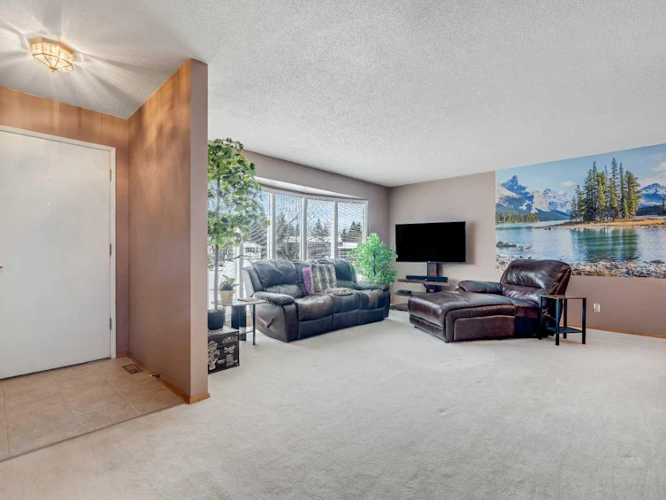 618 Oakhill Place SW, Calgary, AB, T2V 3X8 - 3