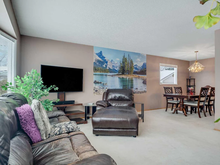 618 Oakhill Place SW, Calgary, AB, T2V 3X8 - 5