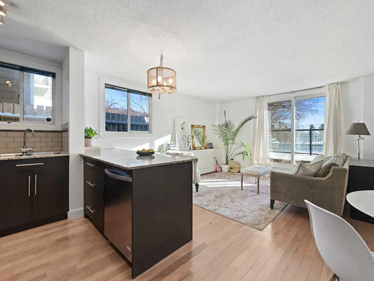 101-2209 14 Street SW, Calgary, AB, T2T 3T2 - 8