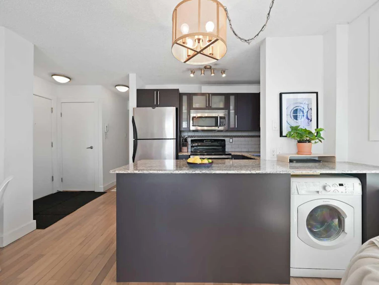 101-2209 14 Street SW, Calgary, AB, T2T 3T2 - 11