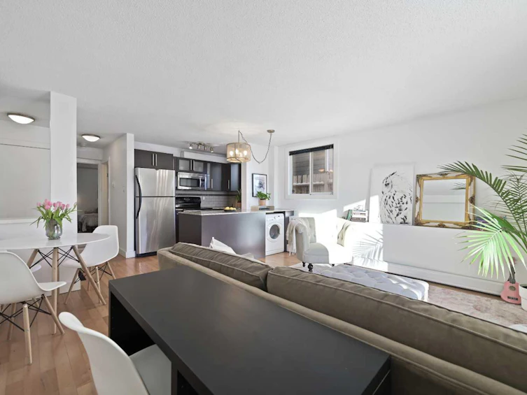 101-2209 14 Street SW, Calgary, AB, T2T 3T2 - 13
