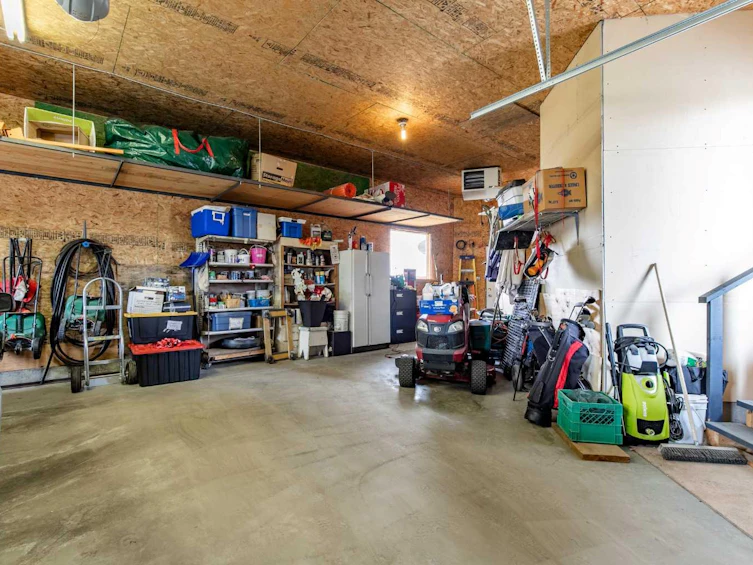 219 Falcon Ridge Way, Lethbridge, AB, T1J 5R8 - 36
