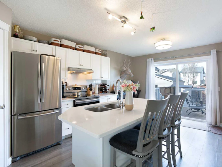 140 Prestwick Heights SE, Calgary, AB, T2Z 4H9 - 5