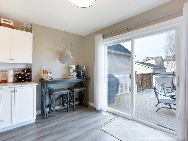 140 Prestwick Heights SE, Calgary, AB, T2Z 4H9 - 8
