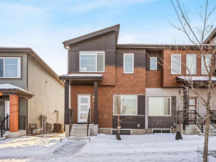 231 Lucas Boulevard NW, Calgary, AB, T3P 1H9