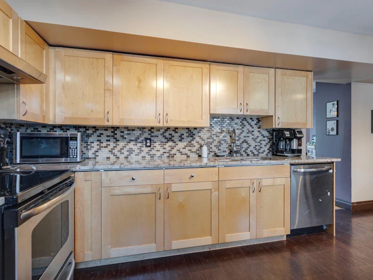 376 Regal Park NE, Calgary, AB, T2E 0S6 - 12
