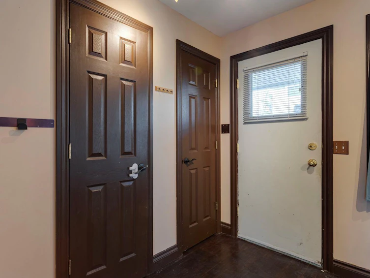 376 Regal Park NE, Calgary, AB, T2E 0S6 - 14