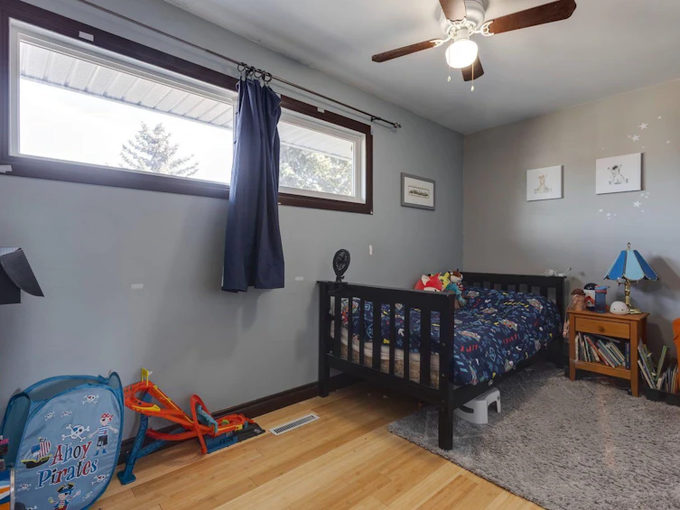 376 Regal Park NE, Calgary, AB, T2E 0S6 - 18