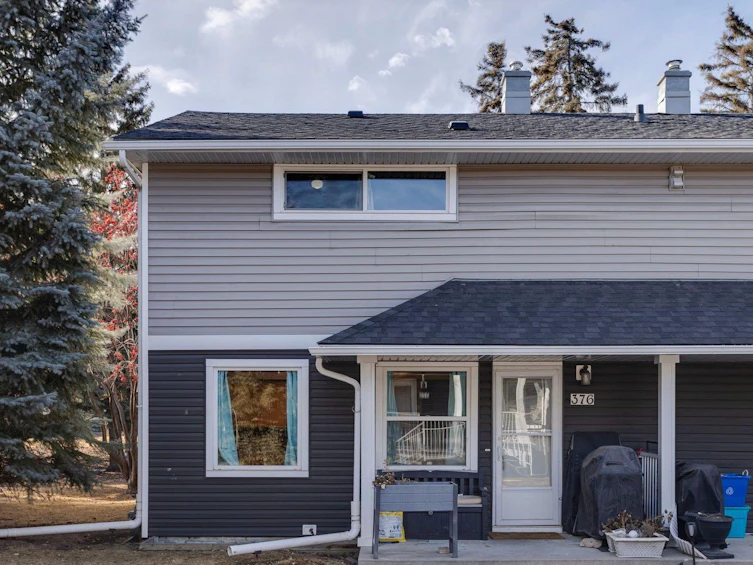 376 Regal Park NE, Calgary, AB, T2E 0S6 - 22