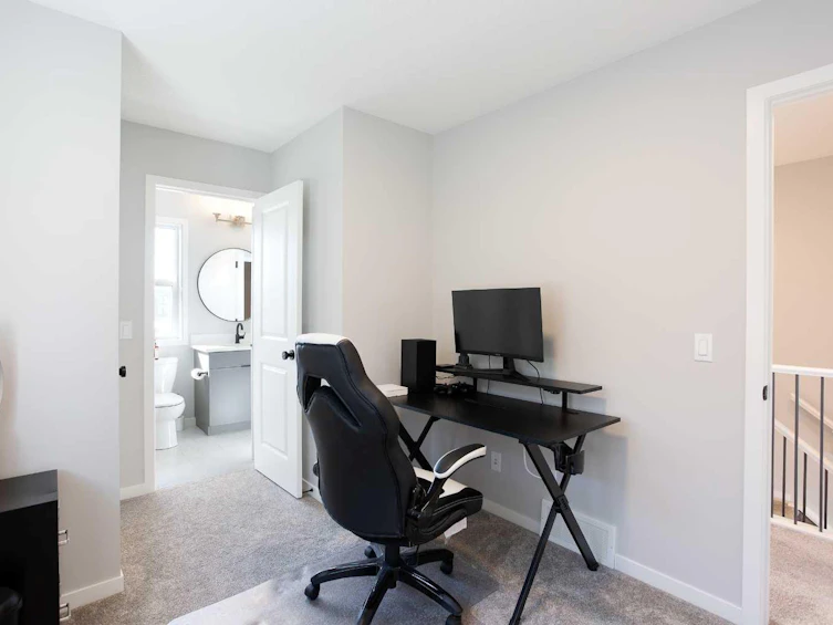 61 Magnolia Parade SE, Calgary, AB, T3M 3E5 - 18