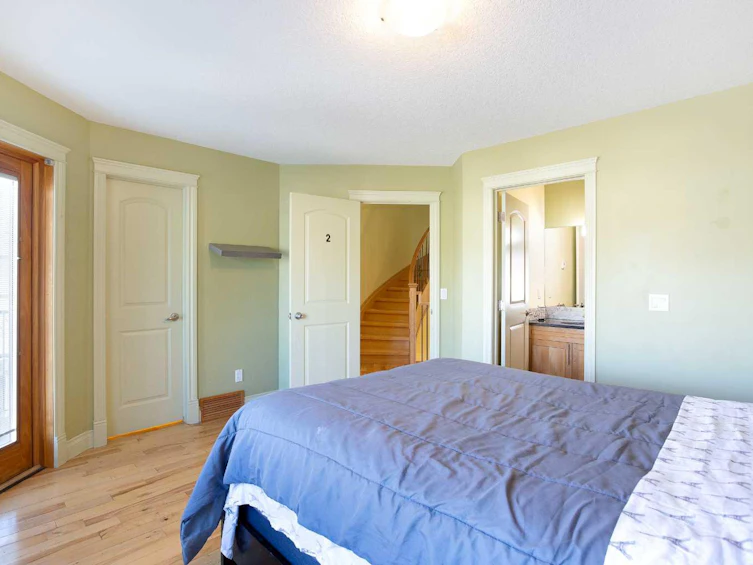 2323 22 Avenue SW, Calgary, AB, T2T 0T1 - 17