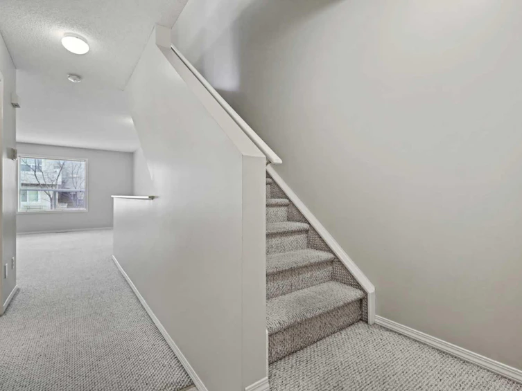 24 Douglas Glen Park SE, Calgary, AB, T2Z 3Z3 - 15