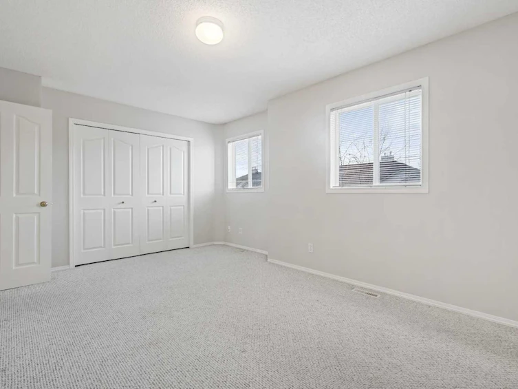 24 Douglas Glen Park SE, Calgary, AB, T2Z 3Z3 - 22