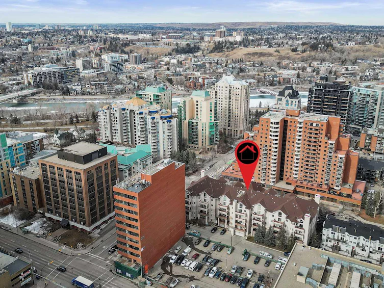 102-777 3 Avenue SW, Calgary, AB, T2P 0G8 - 2