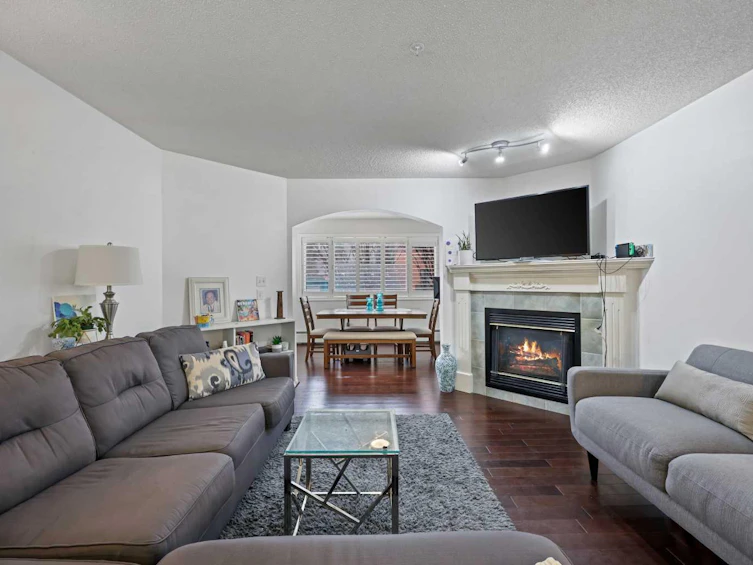 102-777 3 Avenue SW, Calgary, AB, T2P 0G8 - 11