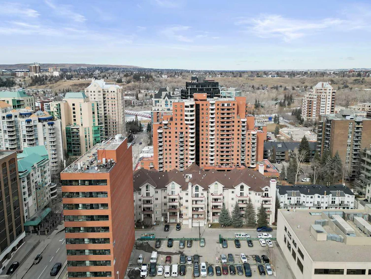 102-777 3 Avenue SW, Calgary, AB, T2P 0G8 - 32