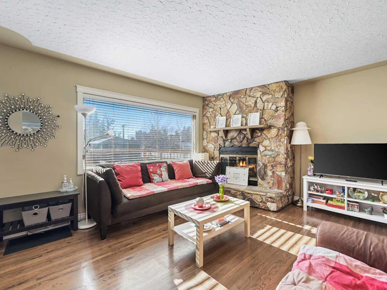 2548 Chicoutimi Drive NW, Calgary, AB, T2L 0W5 - 9
