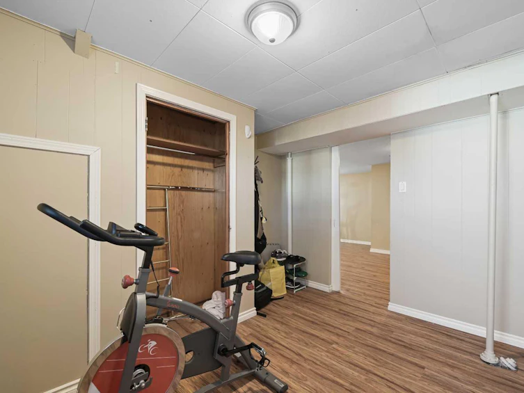 2548 Chicoutimi Drive NW, Calgary, AB, T2L 0W5 - 22
