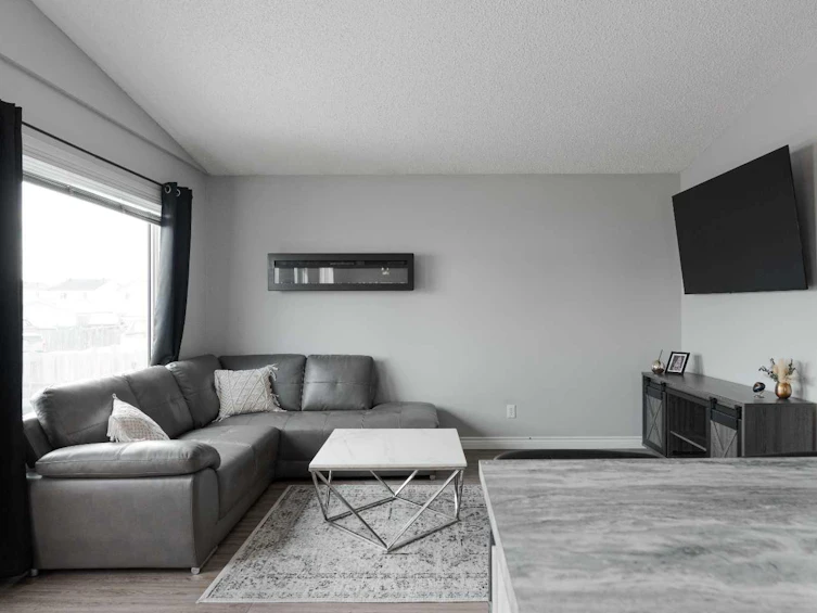173 St. Laurent Way, Fort Mcmurray, AB, T9K 2K2 - 12