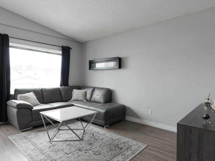 173 St. Laurent Way, Fort Mcmurray, AB, T9K 2K2 - 14