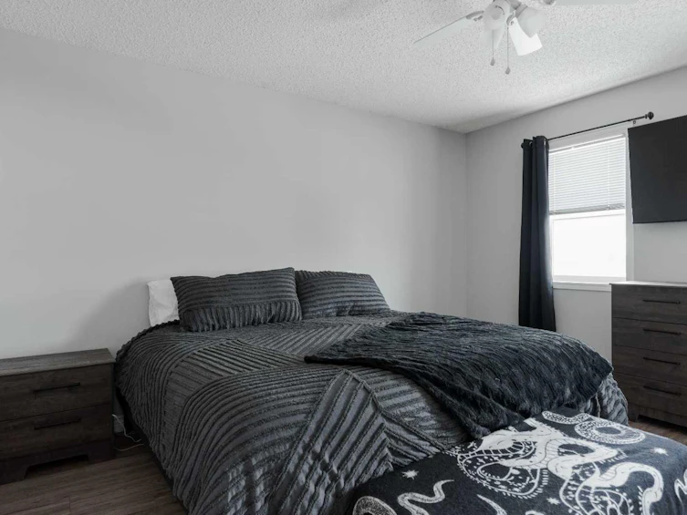173 St. Laurent Way, Fort Mcmurray, AB, T9K 2K2 - 16
