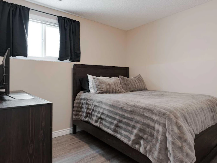 173 St. Laurent Way, Fort Mcmurray, AB, T9K 2K2 - 26