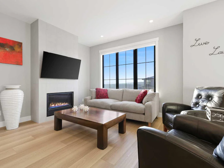 158 Discovery Drive SW, Calgary, AB, T3H 6E9 - 8