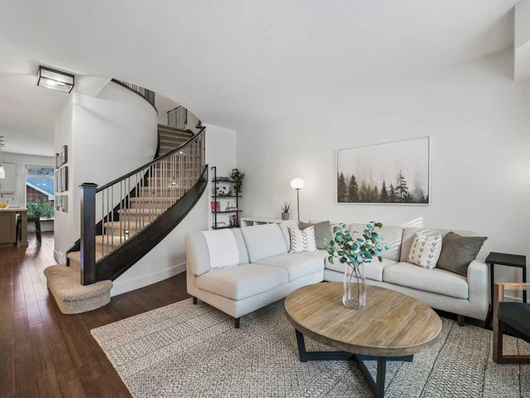 3419 2 Street NW, Calgary, AB, T2K 0Y1 - 2