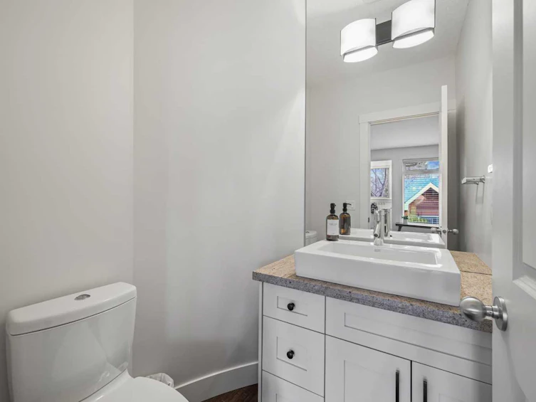 3419 2 Street NW, Calgary, AB, T2K 0Y1 - 25