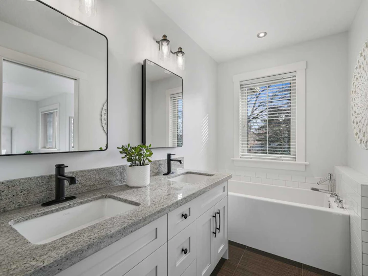 3419 2 Street NW, Calgary, AB, T2K 0Y1 - 30
