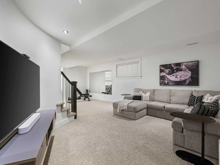 3419 2 Street NW, Calgary, AB, T2K 0Y1 - 38