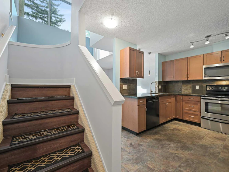 10-220 Village Terrace SW, Calgary, AB, T3H 2L4 - 5