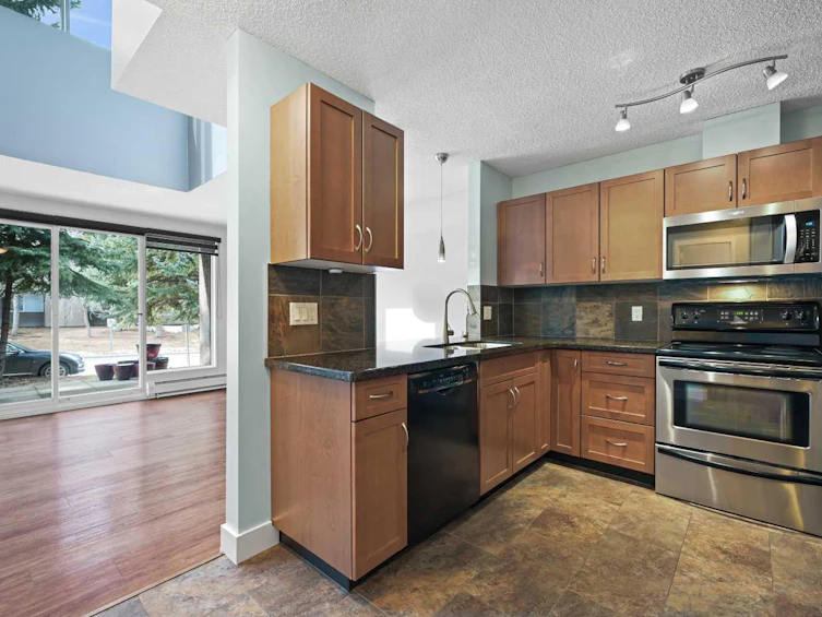 10-220 Village Terrace SW, Calgary, AB, T3H 2L4 - 6