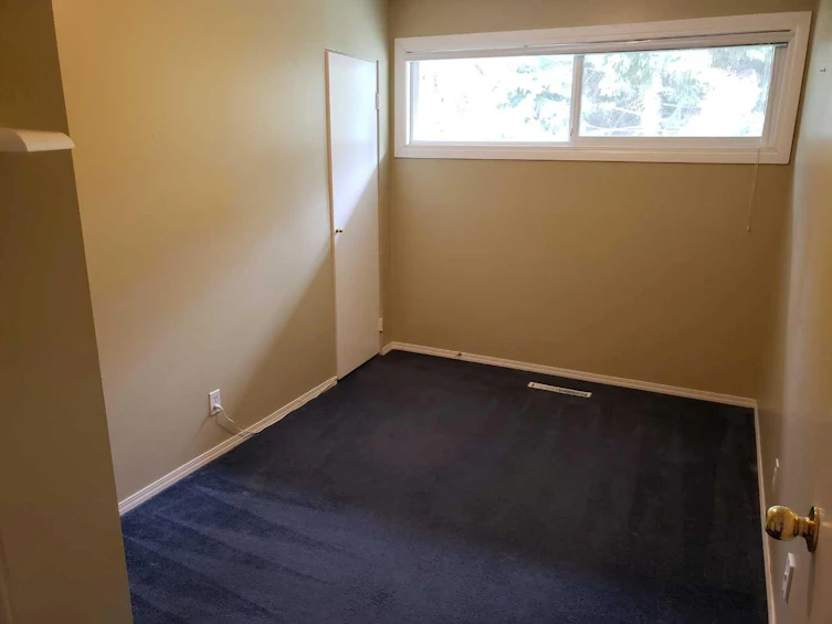 521 Regal Park NE, Calgary, AB, T2E 0S6 - 14