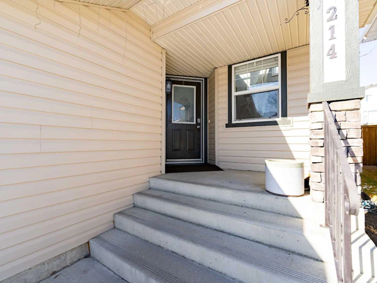 214 Evansmeade Point NW, Calgary, AB, T3P 1C4 - 2