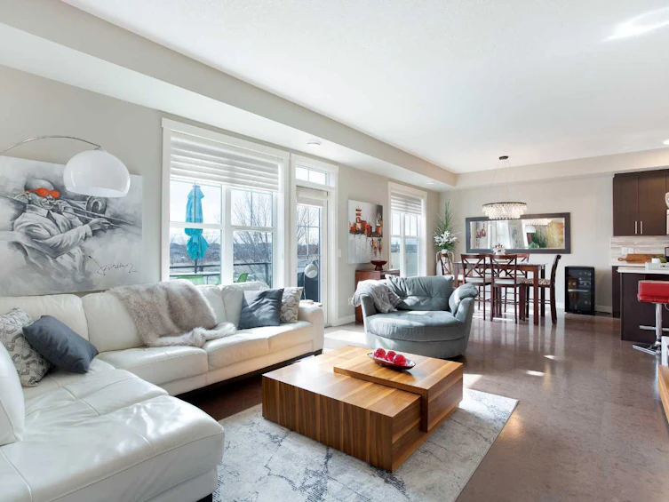512 Mckenzie Towne Drive SE, Calgary, AB, T2Z 1C7 - 4