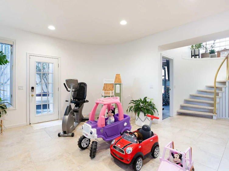 29 Shawnee Rise SW, Calgary, AB, T2Y 2R8 - 31