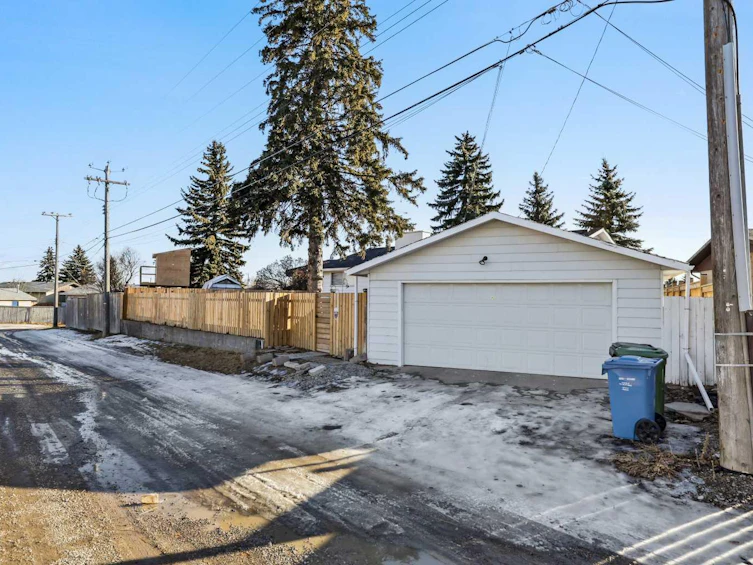 43 Maryvale Place NE, Calgary, AB, T2A 2V4 - 44