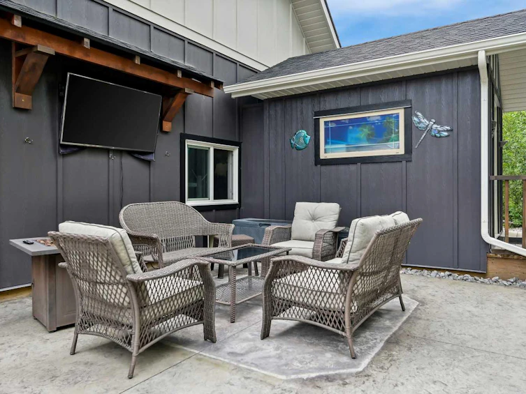 34 Kananaskis Court, Crowsnest Pass, AB, T0K 0M0 - 38
