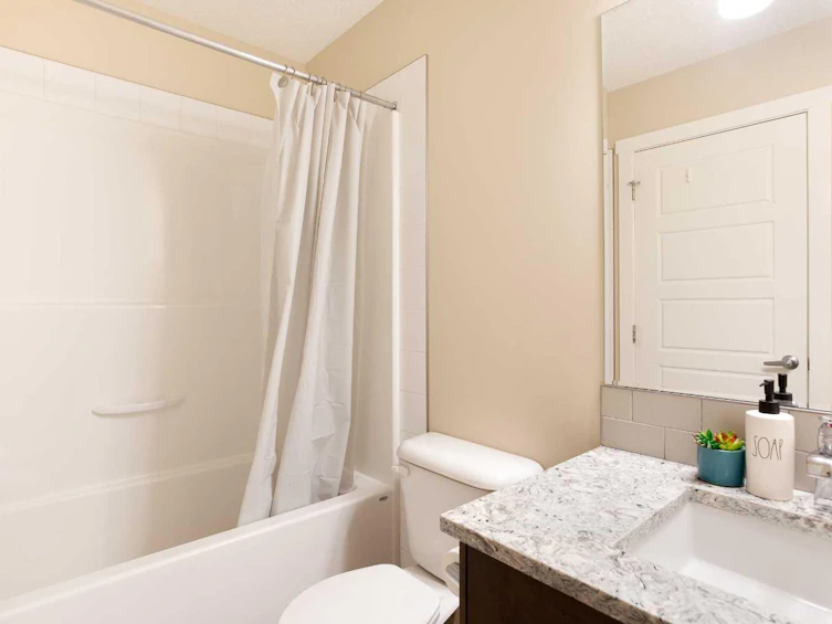 1514-2400 Ravenswood View SE, Airdrie, AB, T4A 0V7 - 19